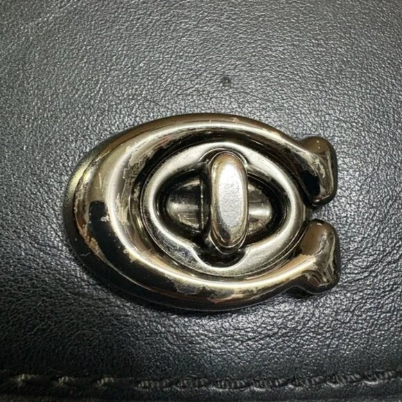 Coach Parker 18 Crossbody Colorblock 29390 – Refined Calf Leather | Convertible - Picture 8 of 8